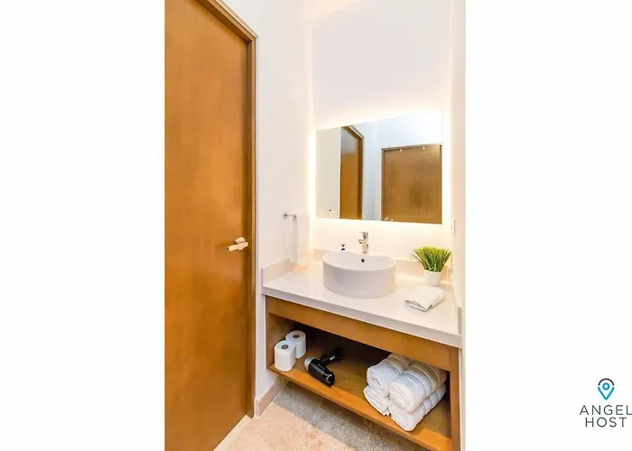 1br W Pool & Gym Apartment *